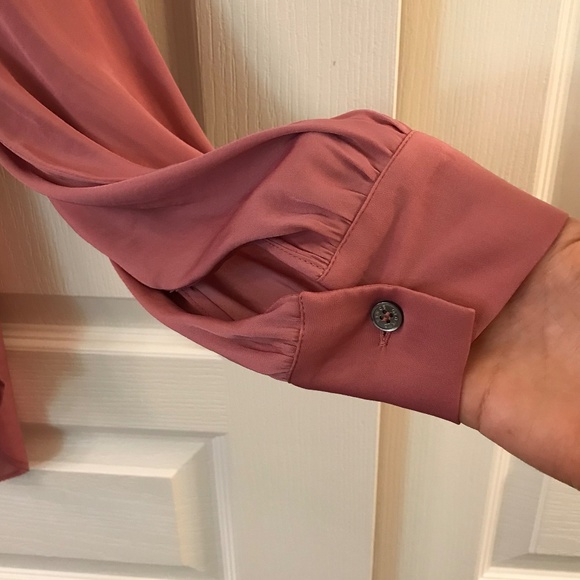 NWT Vince Camuto Grommet Collar Rose Pink Blouse - Picture 4 of 8